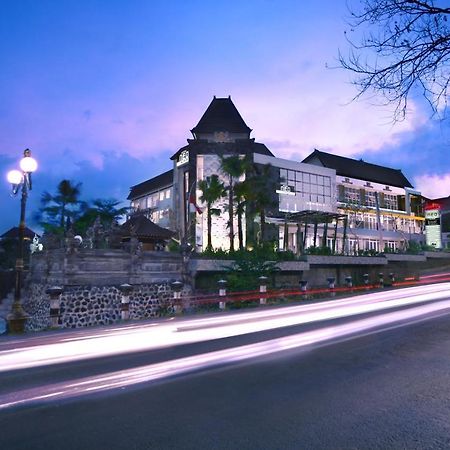 Отель Neo Denpasar By Aston Экстерьер фото